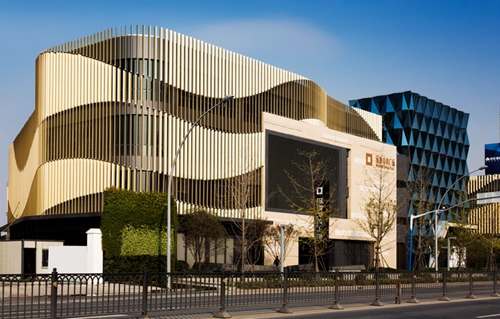 上海绿地中央广场—光导管采光系统应用